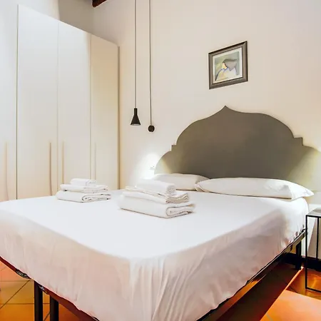 Apartment Elegantis Eat Pray And In - Near Navona Square And Campo De' Fiori